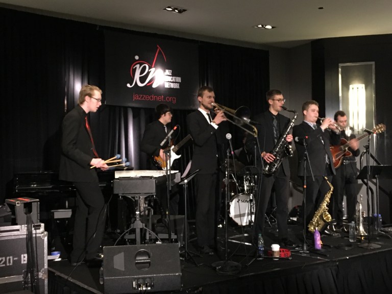 UNO Combo Featured Performance JEN 2020